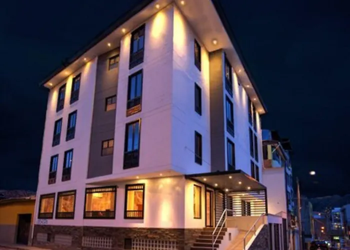 Ureta Hotel 3*